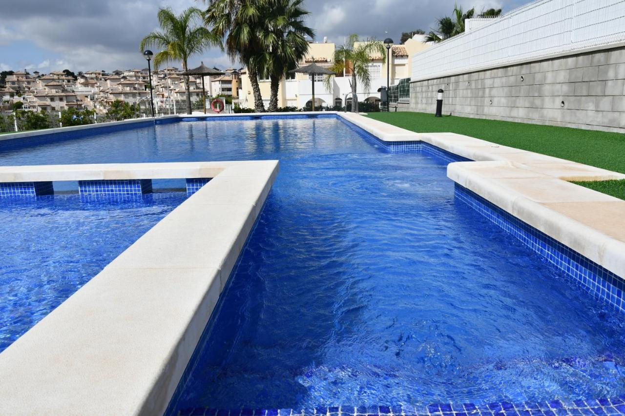 Luxurious Flat & Private Rooftop In Villamartin Orihuela Costa Dehesa de Campoamor  Екстер'єр фото
